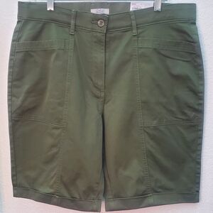 Croft & Barrow Green Shorts Versatile Summer Essential Size 14